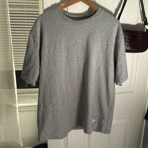 Alo Double Take Tee in Grey